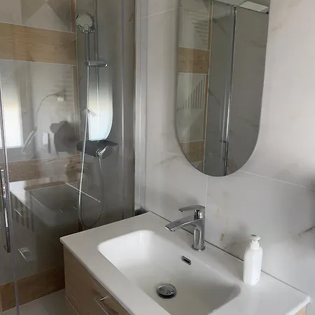 Vibes Venice Guest house 3*